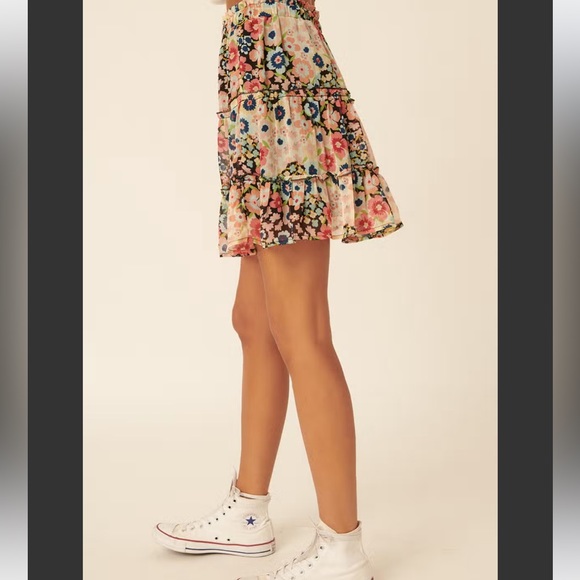 PROMESA FLORAL TOP & SKIRT SET ❤️NEW COLLECTION IN STORES❤️ - Picture 4 of 7